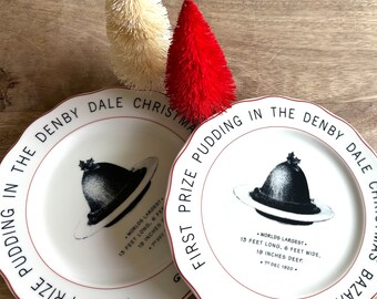 Pair Anthropologie Vintage Christmas Dessert Plates Perfect Pudding Prize Winning!