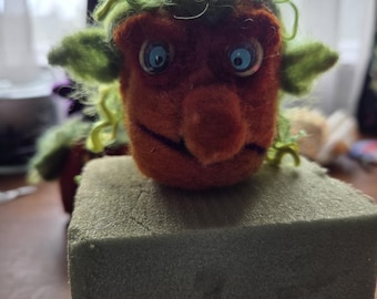Calabaza de lana hecha a mano de 3 pulgadas
