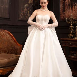 bella twilight wedding dress Long Sleeve Satin With Lace Back | Twihards' Ask, What Will Bella's