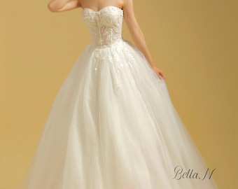 Strapless Corset Ball Gown – 3D Lace Appliqué Tulle Wedding Dress
