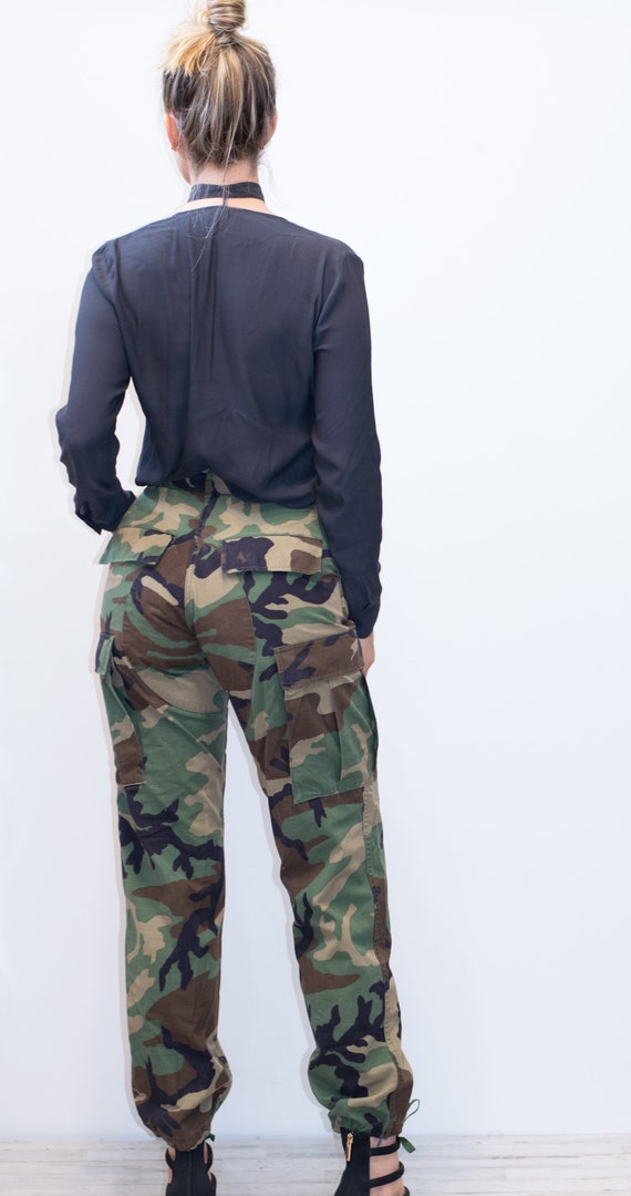 Vintage 90s Camo Army Pants (S/M) - Hi-Rise Cotton Military Cargo Pants