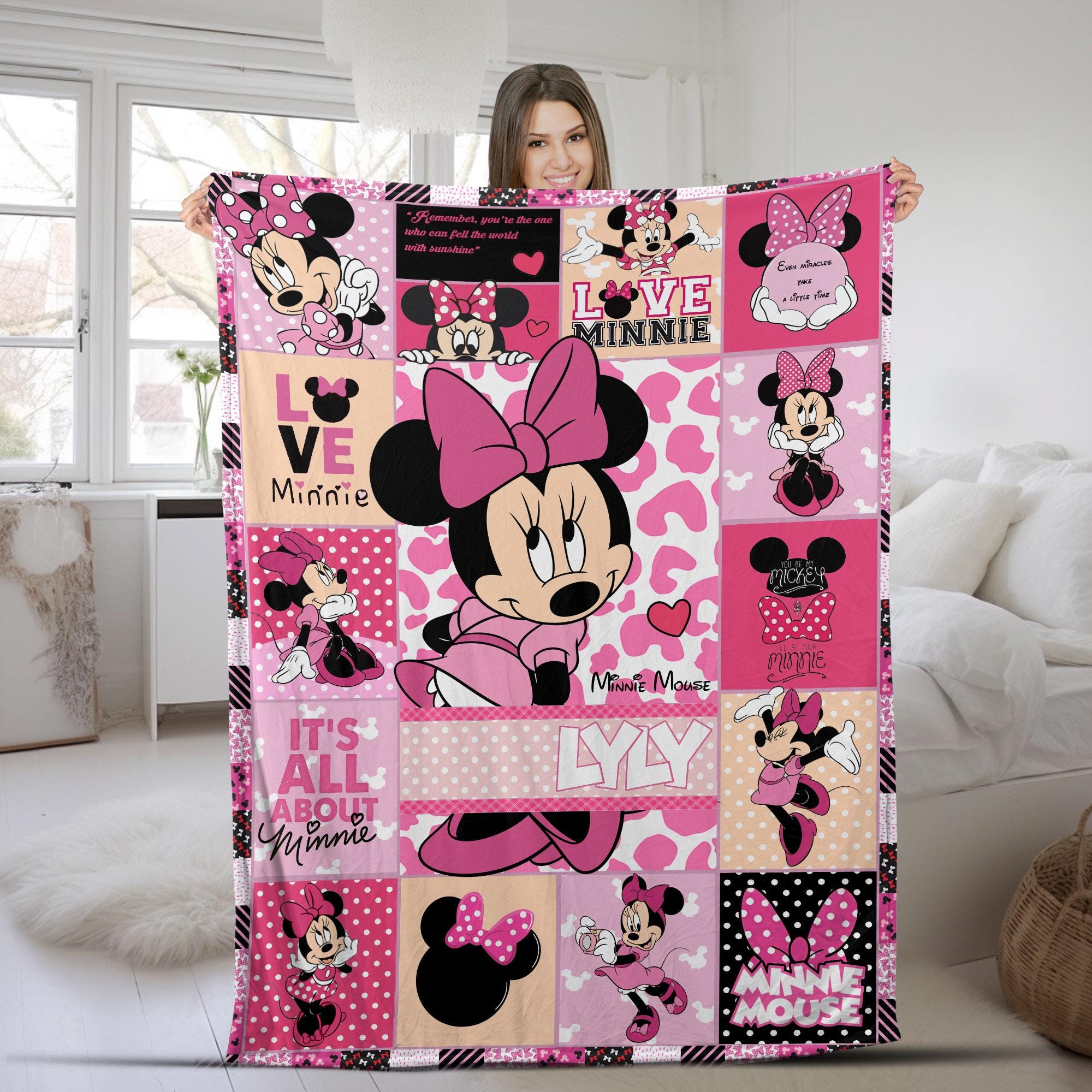 Discover Personalized Minnie Mouse Blanket | Minnie Mouse Fleece Blanket