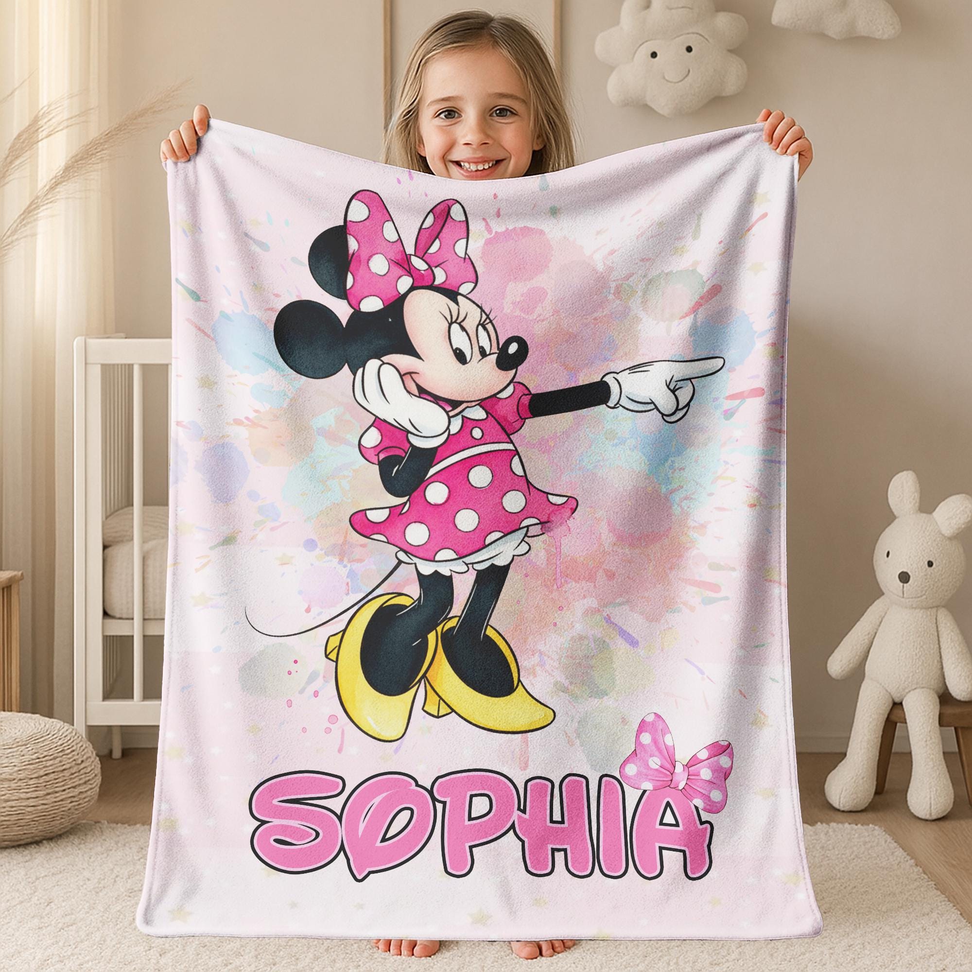 Discover Personalized Disney Name Fleece Blanket with Minnie Character, Soft Cozy Quilt