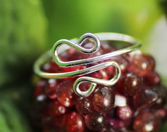 Adjustable Silver-Filled Wire Ring: Double Twist Design