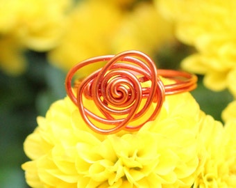 Flower ring ~ Wire wrapped ring ~ Craft wire ring ~ Thumb ring ~ Wire wrapped jewelry ~ Handcrafted jewelry ~ Midi ring ~ Minimalist ring