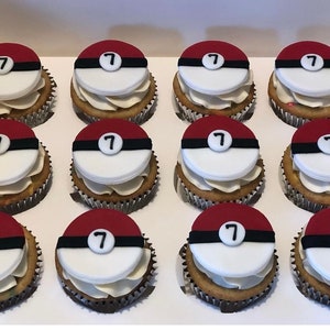 Edible Pokeball Fondant Cupcake Topper
