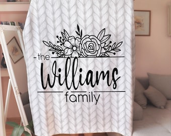 Family Name Blanket Personalized, Custom Floral Last Name Blanket Family, Grandparent Gift Mom, Custom Gift Christmas, Chunky Knit Blanket