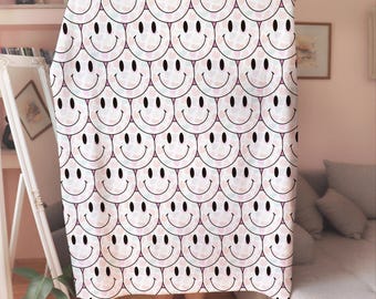 Pastel Smiley Face Fleece Throw, Retro Smiley blanket throw, Pastel Teen Kid Fleece Blanket, Teen Kid Retro BirthdayGift, Smiley Blanket