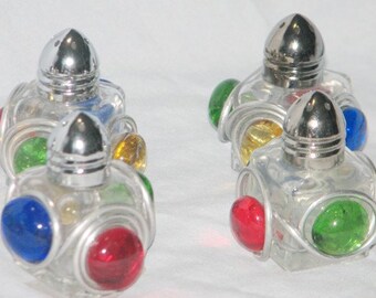 FUNky and FUNctional Small Salt and Pepper shakers wrapped with wire and glass stones, perfect gift for home