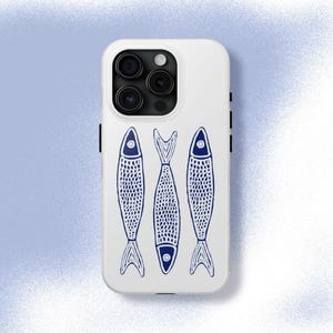 イワシの携帯ケース かわいいネイビーブルー Y2K グランジ 海 魚 オーシャン クール ガール ギフト iPhone Pro Max 16 15 14 13 12 11、Samsung Galaxy S24 S23 S22 S21