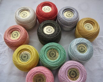 Crochet thread, size 30, metallic gold, new