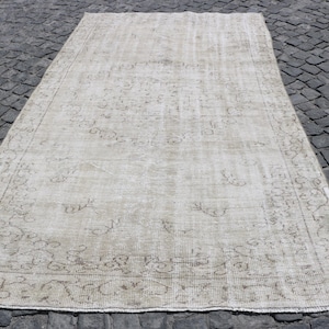 Vintage Rug, Turkish Rug, 6x10 Large Rug, Muted Anatolian Rug, Rugs For Bedroom, 5.5x9.1 ft Beige Rug, Rustic Distressed Turkish Rug,