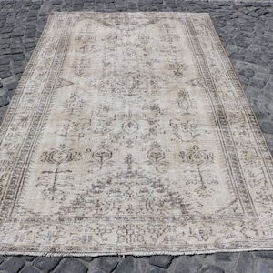 Vintage Rug, Turkish Rug, 6x10 Large Rugs, Anatolian Rugs, Rugs For Bedroom, 5.5x9.1 ft Beige Rug, Ivory Flatweave Area Rug, Salon Rug