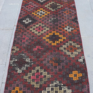 2.9×7.3フィートのヴィンテージトルコ絨毯、ランナーラグ、赤いキリムパッチワークラグ