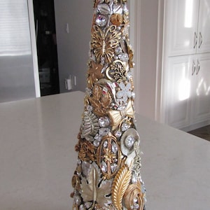 Large Jeweled Christmas Tree image 2