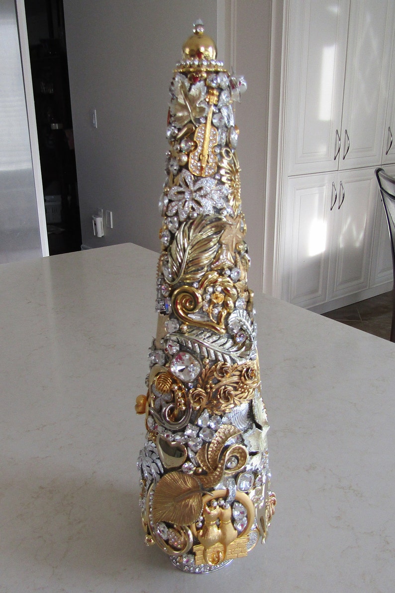 Large Jeweled Christmas Tree image 8
