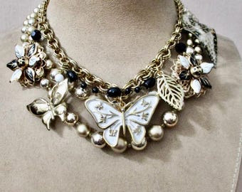 Vuela conmigo: Gargantilla con forma de mariposa, estilo vintage, pieza única, estilo llamativo, en oro blanco y negro.