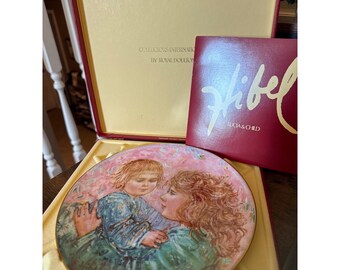 Lucia And Child Edna Hibel Royal Doulton 1981 Plate IN BOX Original