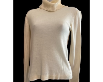 Vintage Acrylic Wool Turtleneck Sweater Made in Macau Medium