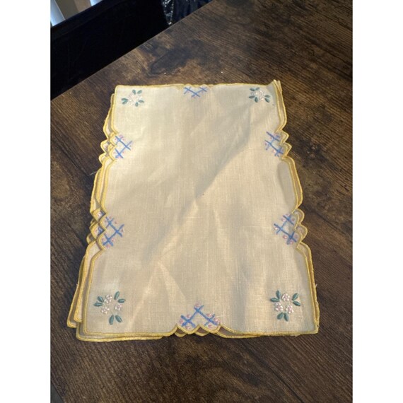 6 Vintage Madeira Linen Handkerchiefs napkins Hand Embroidered
