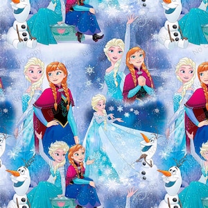 Puede incluir: Un patr&oacute;n repetitivo con personajes de la pel&iacute;cula animada "Frozen". El dise&ntilde;o incluye im&aacute;genes de Elsa, Anna, Olaf y otros personajes en un esquema de color invernal azul y blanco. Los copos de nieve y los detalles helados completan el dise&ntilde;o.