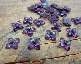 Vintage Small Glass Flower Flatback Rhinestone Amethyst (20)