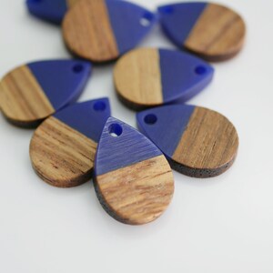 Zola Elements Resin and Wood Teardrop Component 18x13mm (4 pcs) #11225 Blue
