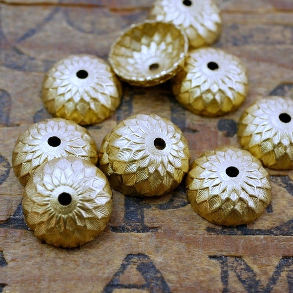 Capuchon de perles en laiton brut Cap de gland 12mm Orné de perles d’or Cap en laiton fabriqué aux États-Unis (6 caps) #3907