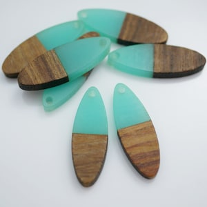 Zola Elements Resin and Wood Long Oval Drop Component 10x30mm (4 pcs) #11229 Turquoise