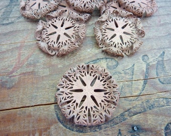 Vintage Copper Filigree Stamping with Patina and Inset for Stone Setting 30mm (1)