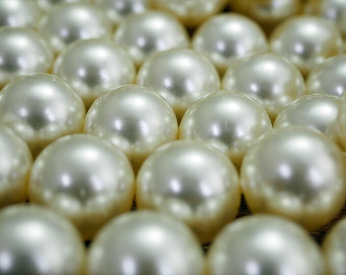 Vintage Faux Pearl Big Faux Pearl Strand 30 Inch Strand of 18mm Pearls