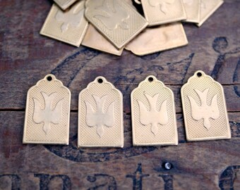 RB Sparrow Bird Charm Raw Brass Bird Tag Charm stempelen met gat Made in the USA Zwaar goud stempelen Messing stempelen (4 stuks) B1935