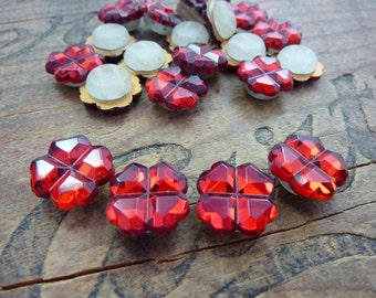 vintage Siam Red 15mm Heart Clover Strass Sew On (4)