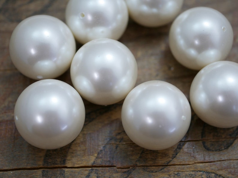 Extra Large Off White, Antique White, Light Cream White Faux Acrylic Pearl Beads with Hole 24mm Round Vintage Japan Pearls 6 beads HP39 image 3