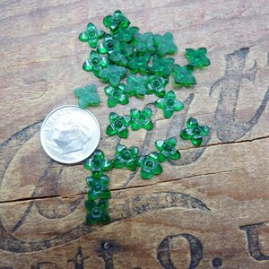 Vintage Small Glass Flower Flatback Rhinestone Emerald 20 image 3
