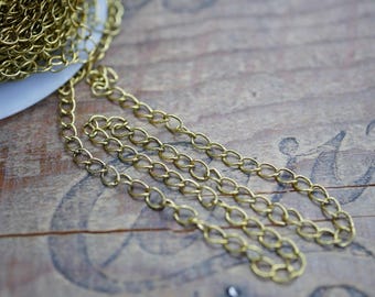 Antiqued Brass Curb Chain 5x4mm Curb Link Chain Antiqued Brass Chain (Sold by the Foot) KP43