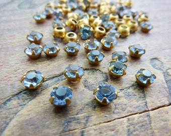 Vintage 4.5mm Glass Rhinestone in Brass Cup Light Sapphire (12 pcs) ER133