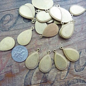 RB Brass Blank Heavy Blank Teardrop Stamping Brass Blank with Patterned Edge 2 pcs zdjęcie 2