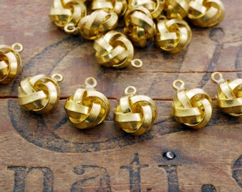 Vintage Gold Plated Brass Knot Charm Drop Bead (6) F66