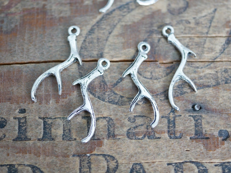 Pewter Antler Charms Deer Antler Charm 6 pcs P203 immagine 1