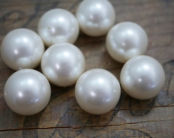 Extra Large Off White, Antique White, Light Cream White Faux Acrylic Pearl Beads with Hole 24mm Round Vintage Japan Pearls (6 beads) HP39