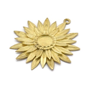 Brass Sunflower Charm, Raw Brass Flower Charms With 1 Loop, Pendants, Earrings (41x38mm) N0717