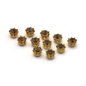 40 Vintage Tea Crystal Swarovski Rhinestone Bead Raw Brass Prong Settings 4.5 Mm T004