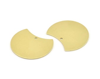 Brass Moon Charm, 6 Raw Brass Moon Stamping Blanks With 1 Hole (28x21x0.80mm) M050