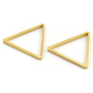 Thick Triangle Charm, 6 Gold Plated Brass Triangles (27x27x27x2.5mm) Brc 138 N0563