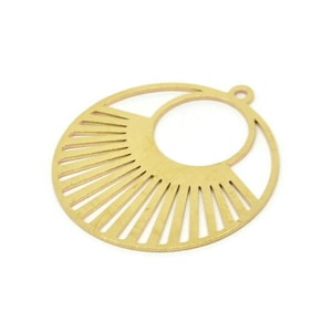Brass Round Charm, Raw Brass Circle Charms With 1 Loop, Charm Pendants (29x27x0.60mm) SMP1693