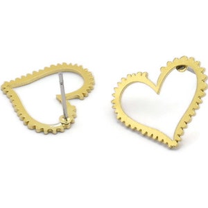 Brass Heart Earring, 10 Textured Raw Brass Heart Shaped Stud Earrings (15x18x0.80mm) A2788