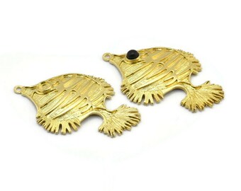 Brass Fish Charm,  Raw Brass Fish Pendants With 1 Hole And Stone Setting -  Pad Size 4mm (46x29mm) N1312