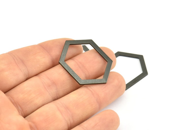 E075 Pendants Hexagon Choker Charm 6 Oxidized Brass Black Hexagon Charms 33x24.5x1mm Findings