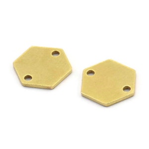 Messing zeshoekige bedel, 12 onbewerkte messing zeshoekige connectoren met 2 gaten (11 x 12 x 1 mm) A3836